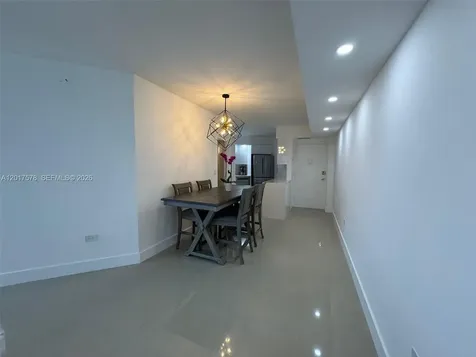 999 Brickell Bay Drive Miami FL 33131