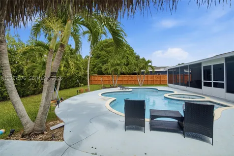 15481 SW 155th Terrace Miami FL 33187