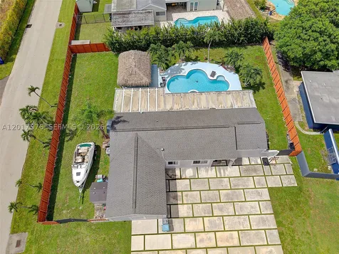 15481 SW 155th Terrace Miami FL 33187