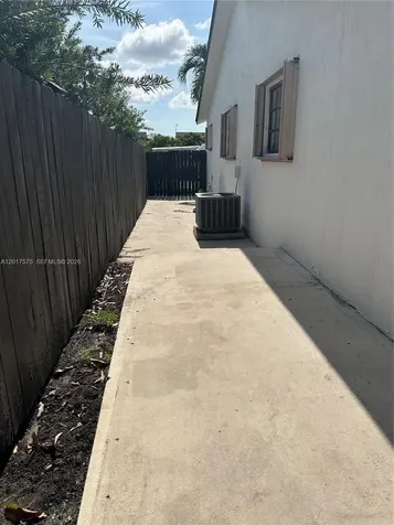 Miami FL 33186