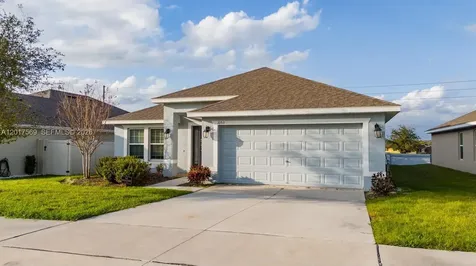 1053 Citrus Landings Boulevard Davenport FL 33837