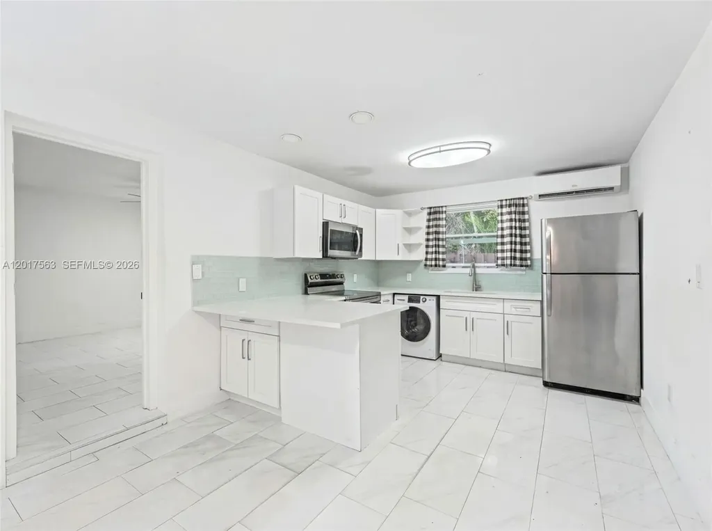 1432 NE 5th Avenue Fort Lauderdale FL 33304
