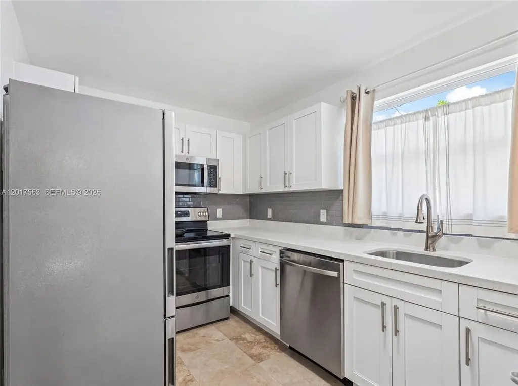 1432 NE 5th Avenue Fort Lauderdale FL 33304