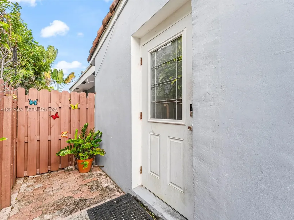 1432 NE 5th Avenue Fort Lauderdale FL 33304