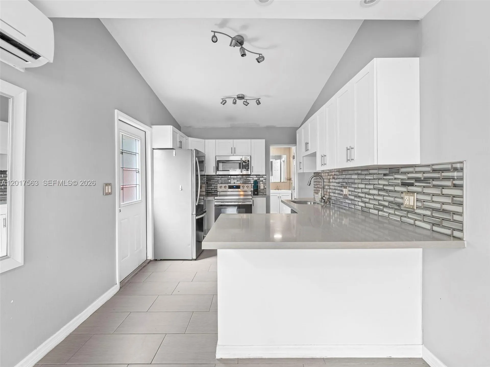 1432 NE 5th Avenue Fort Lauderdale FL 33304