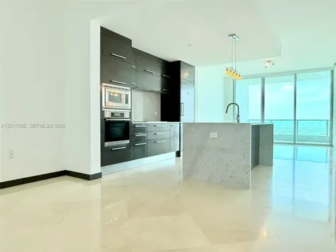 900 Biscayne Boulevard Miami FL 33132