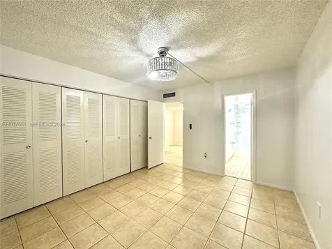 7215 NW 179th Street Hialeah FL 33015