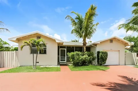 727 S Pine Street Lake Worth FL 33460
