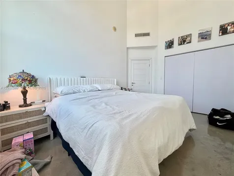 133 NE 2nd Avenue Miami FL 33132
