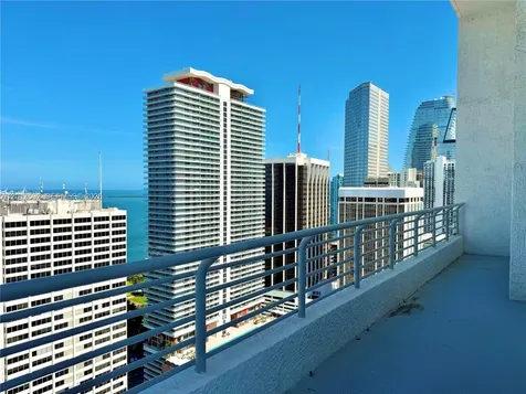 133 NE 2nd Avenue Miami FL 33132