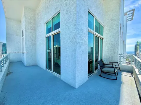 133 NE 2nd Avenue Miami FL 33132