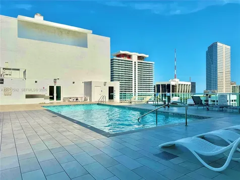 133 NE 2nd Avenue Miami FL 33132