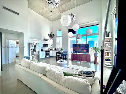 133 NE 2nd Avenue Miami FL 33132