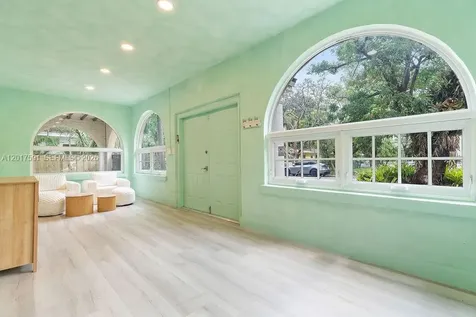 22 NE 44th Street Miami FL 33137
