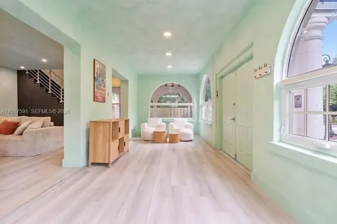 22 NE 44th Street Miami FL 33137