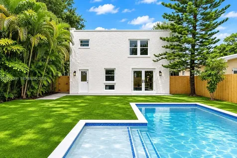 22 NE 44th Street Miami FL 33137