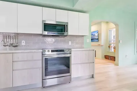 22 NE 44th Street Miami FL 33137