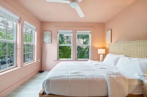 22 NE 44th Street Miami FL 33137
