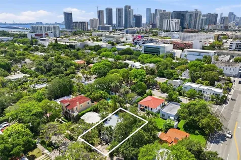 22 NE 44th Street Miami FL 33137