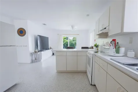 10 NW 60th Court Miami FL 33126