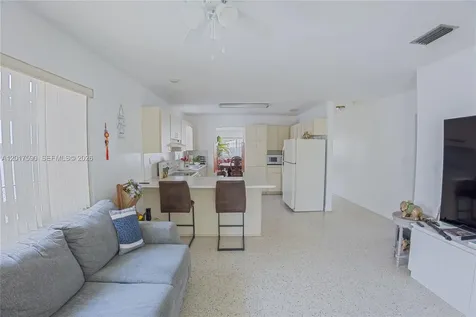10 NW 60th Court Miami FL 33126