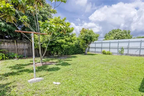 10 NW 60th Court Miami FL 33126