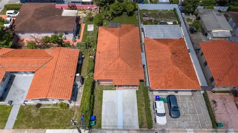10 NW 60th Court Miami FL 33126