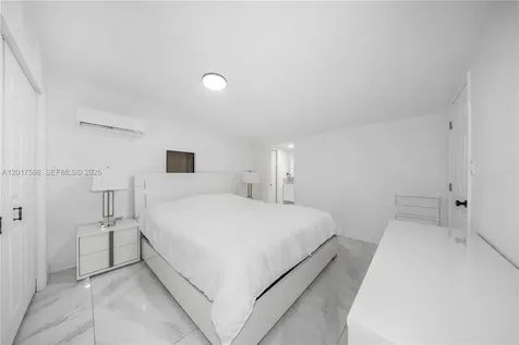 661 E 7th Street Hialeah FL 33010