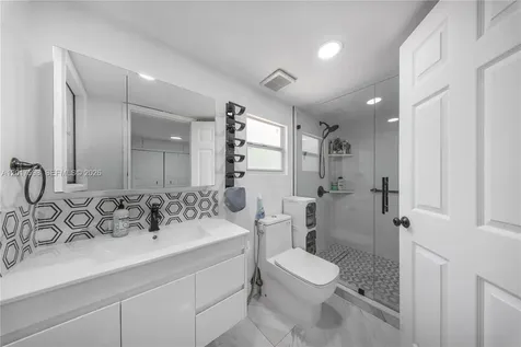 661 E 7th Street Hialeah FL 33010