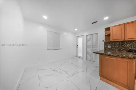 661 E 7th Street Hialeah FL 33010