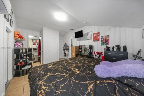 661 E 7th Street Hialeah FL 33010