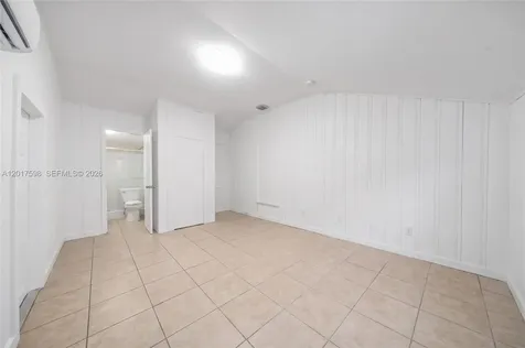 661 E 7th Street Hialeah FL 33010