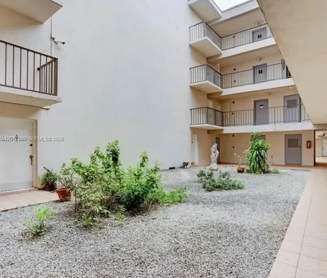 5501 NW 7th Street Miami FL 33126