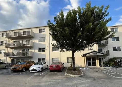 5501 NW 7th Street Miami FL 33126
