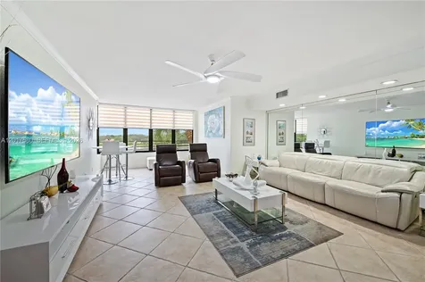 2768 S Carambola Circle S Coconut Creek FL 33066