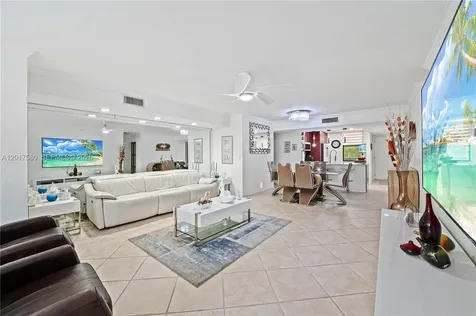 2768 S Carambola Circle S Coconut Creek FL 33066