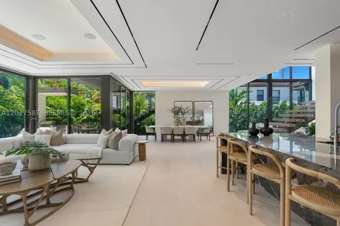 3045 N Bay Road Miami Beach FL 33140