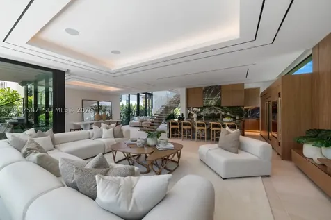 3045 N Bay Road Miami Beach FL 33140
