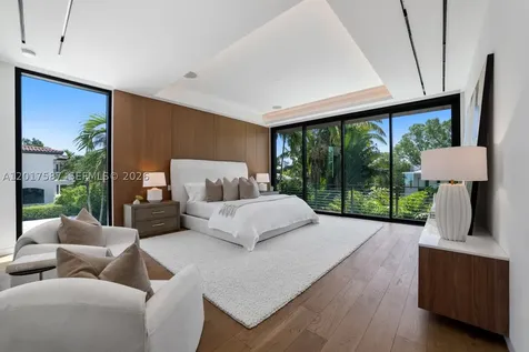 3045 N Bay Road Miami Beach FL 33140