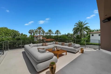 3045 N Bay Road Miami Beach FL 33140