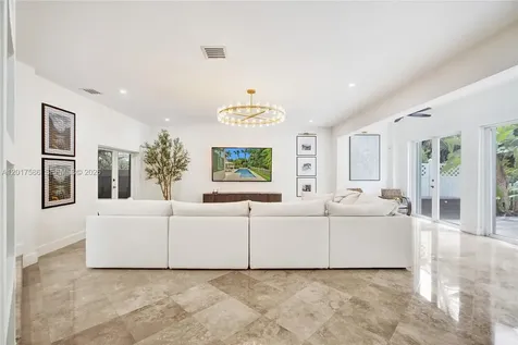 10340 NW 46th Terrace Doral FL 33178