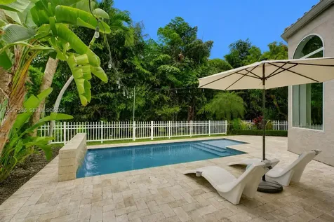 10340 NW 46th Terrace Doral FL 33178