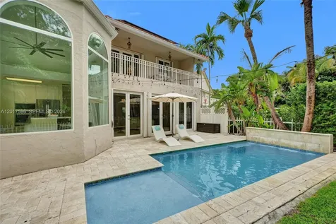 10340 NW 46th Terrace Doral FL 33178