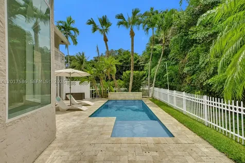 10340 NW 46th Terrace Doral FL 33178