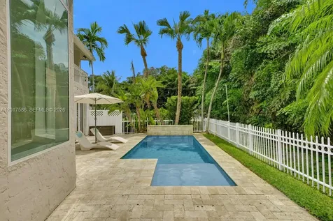 10340 NW 46th Terrace Doral FL 33178