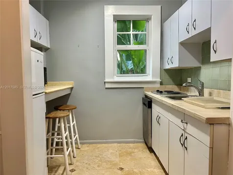 536 14th Street Miami Beach FL 33139