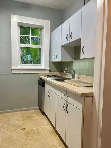 536 14th Street Miami Beach FL 33139
