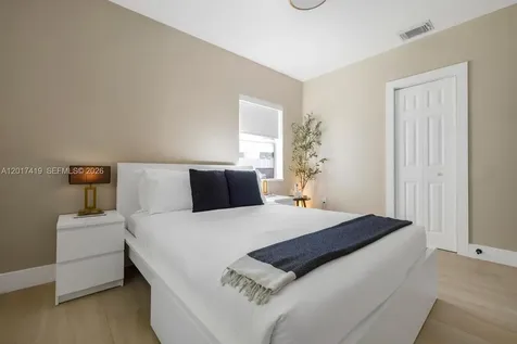 1451 NW 31st Street Miami FL 33142