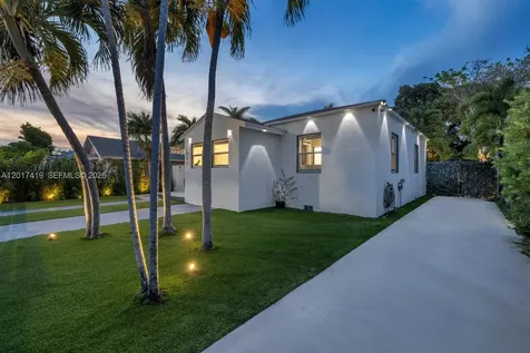 1451 NW 31st Street Miami FL 33142