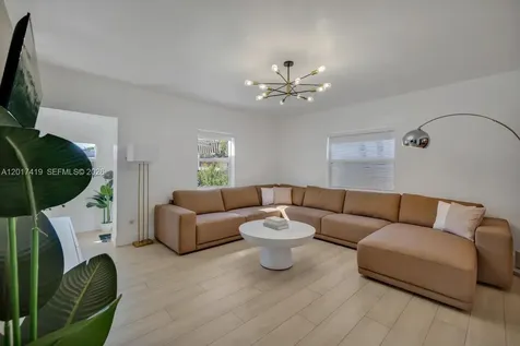 1451 NW 31st Street Miami FL 33142